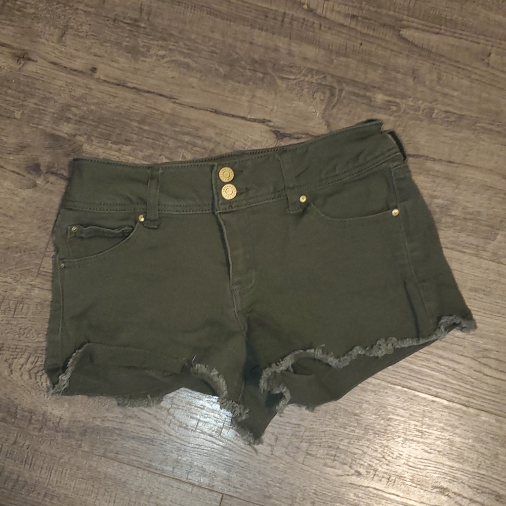 Refuge Raw Hem Mid Rise Shorts- Olive Green- 4